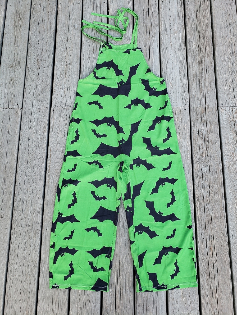 Green Bat Print Halloween Jumper Size Small